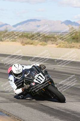 media/Nov-16-2025-Race Pace (Sun) [[8c5fa54630]]/Verified Riders/4-Turn 3 Inside (1050am)/